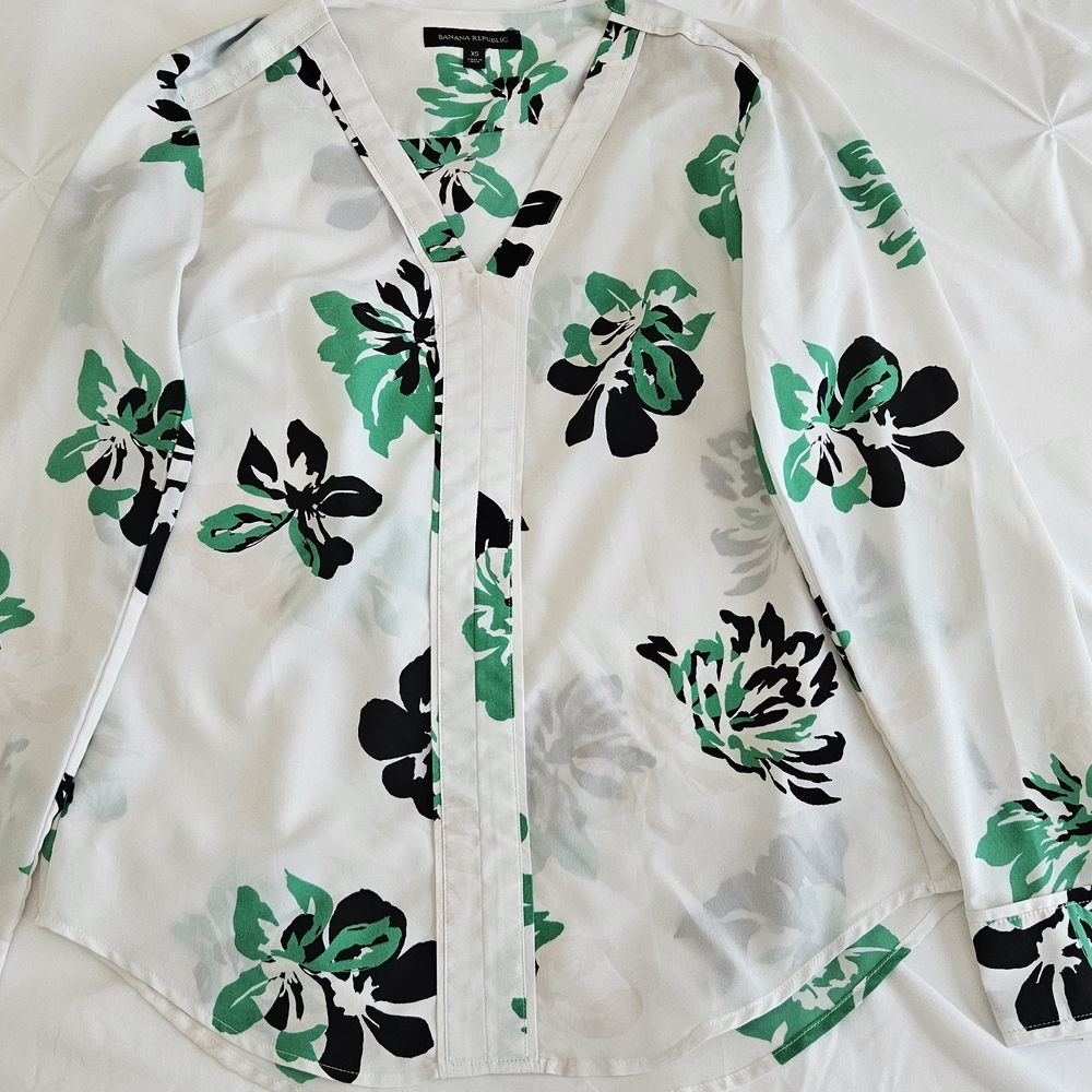 Banana Republic Green and Black Casual Shirt